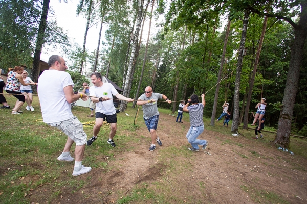 Turistinės estafetės ir kliūtys